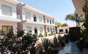 Aravali Hills Resort